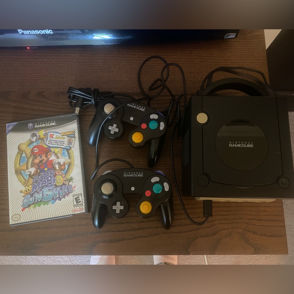 Nintendo GameCube Ready to Play Bundle